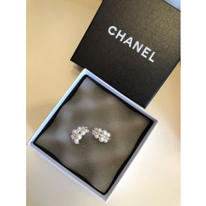 Chanel earrings ccjw756-dm