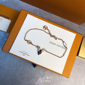 Louis Vuitton Bracelet - The Great Essential lvjw236905051-cs