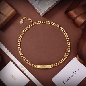 Dior Necklace Gold diorjw286708111b-cs