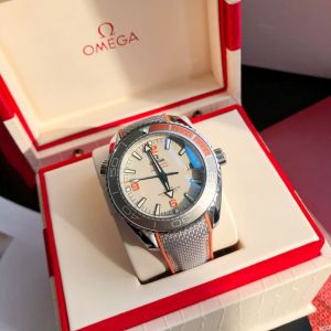 Omega Seamaster Planet Ocean Automatic White Dial Men's Watch 215.32.44.21.01.001