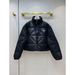 Prada Down Jacket - Re-Nylon Gabardine cropped down jacket code: 291947_1WQ8_F0384_S_202 pryg344908201c