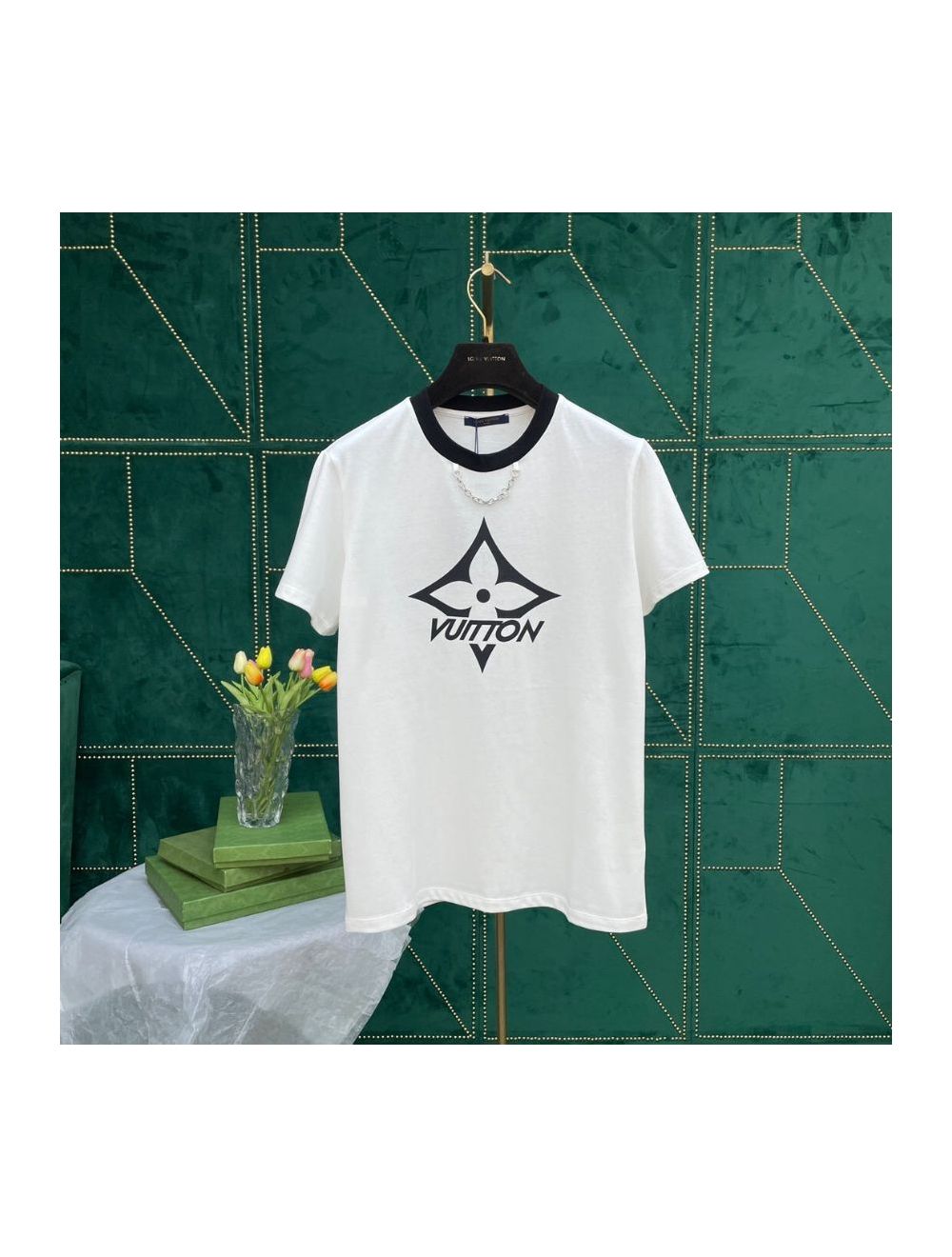 W2C] Louis Vuitton Peace & Love T that was popular on frp ~1 year