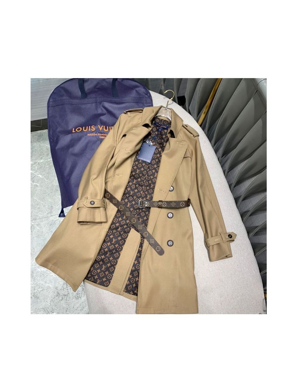 Louis Vuitton Authenticated Trench Coat